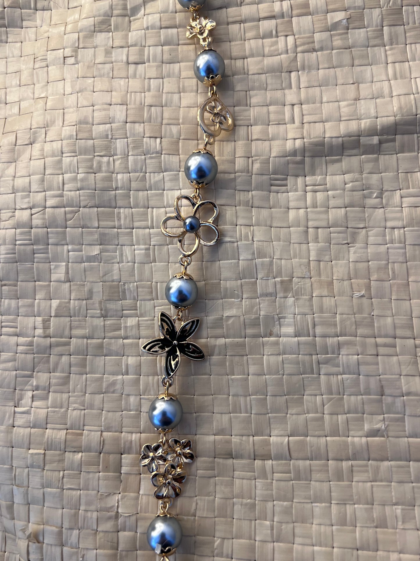 Ali’itasi - Pua Pearl charm Bracelet