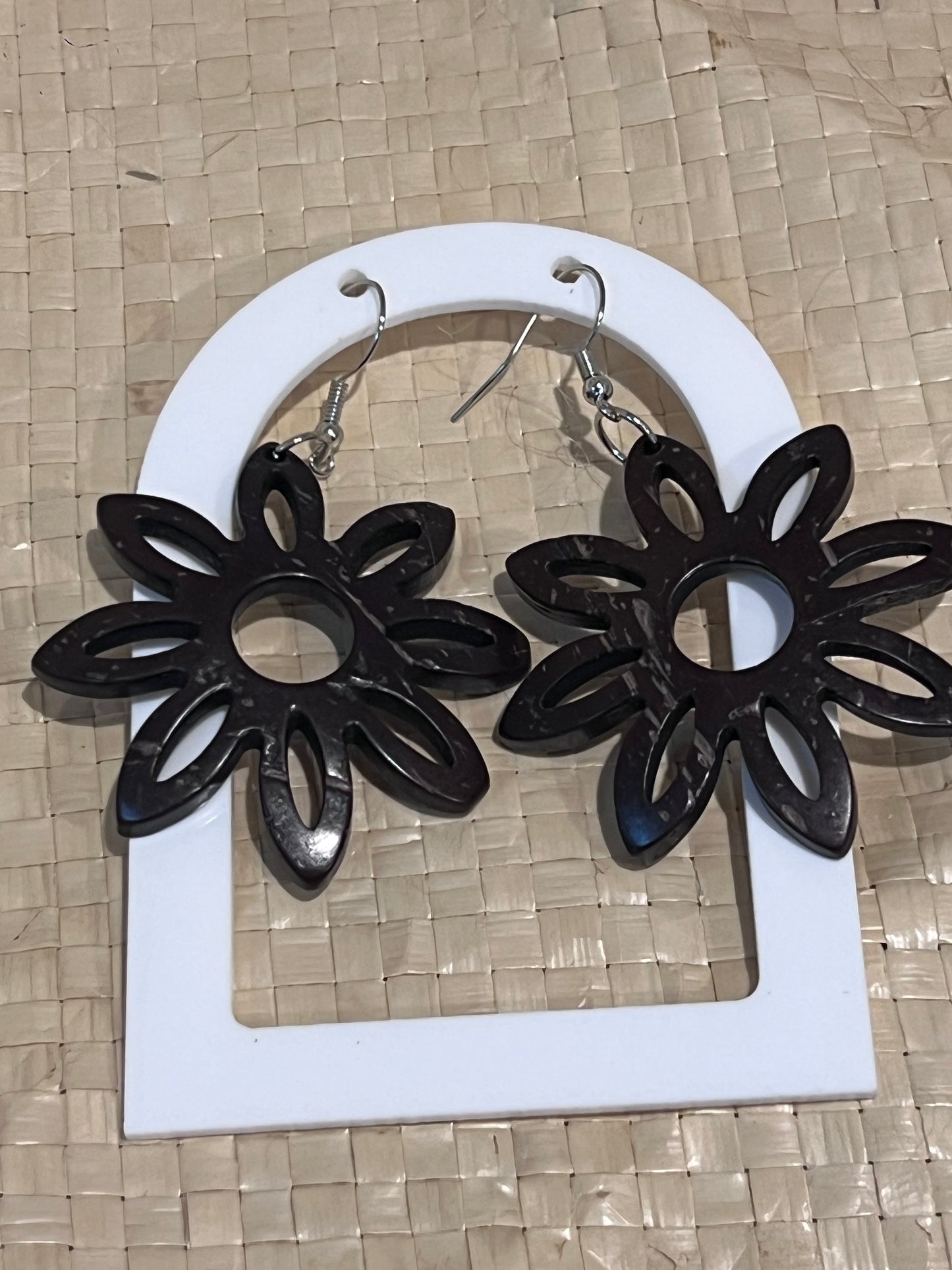 Jane - Coconut Shell Flower Drops