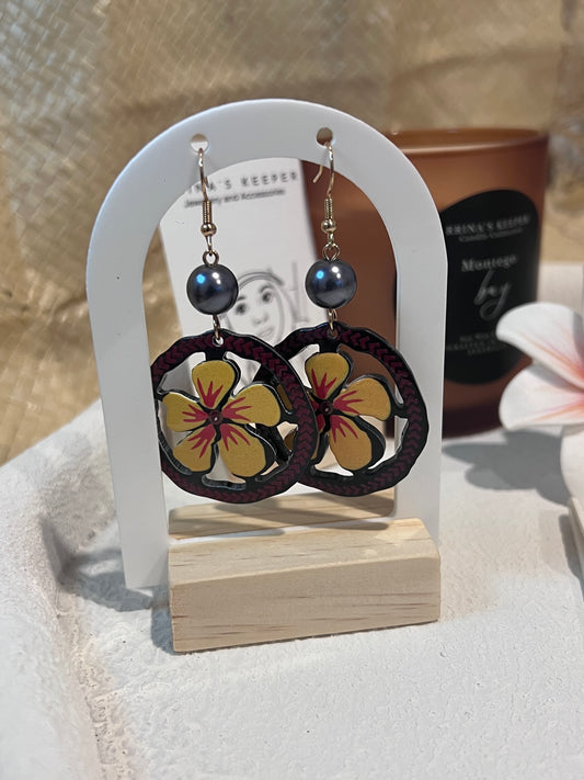 Fa’afo’i - Pua Pearl Earrings