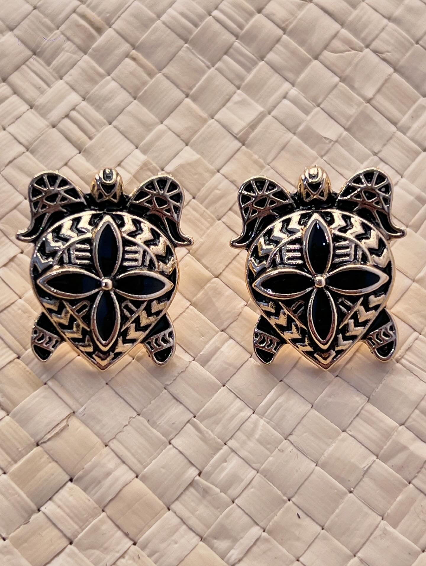 Matanofie - Laumei Statement Studs