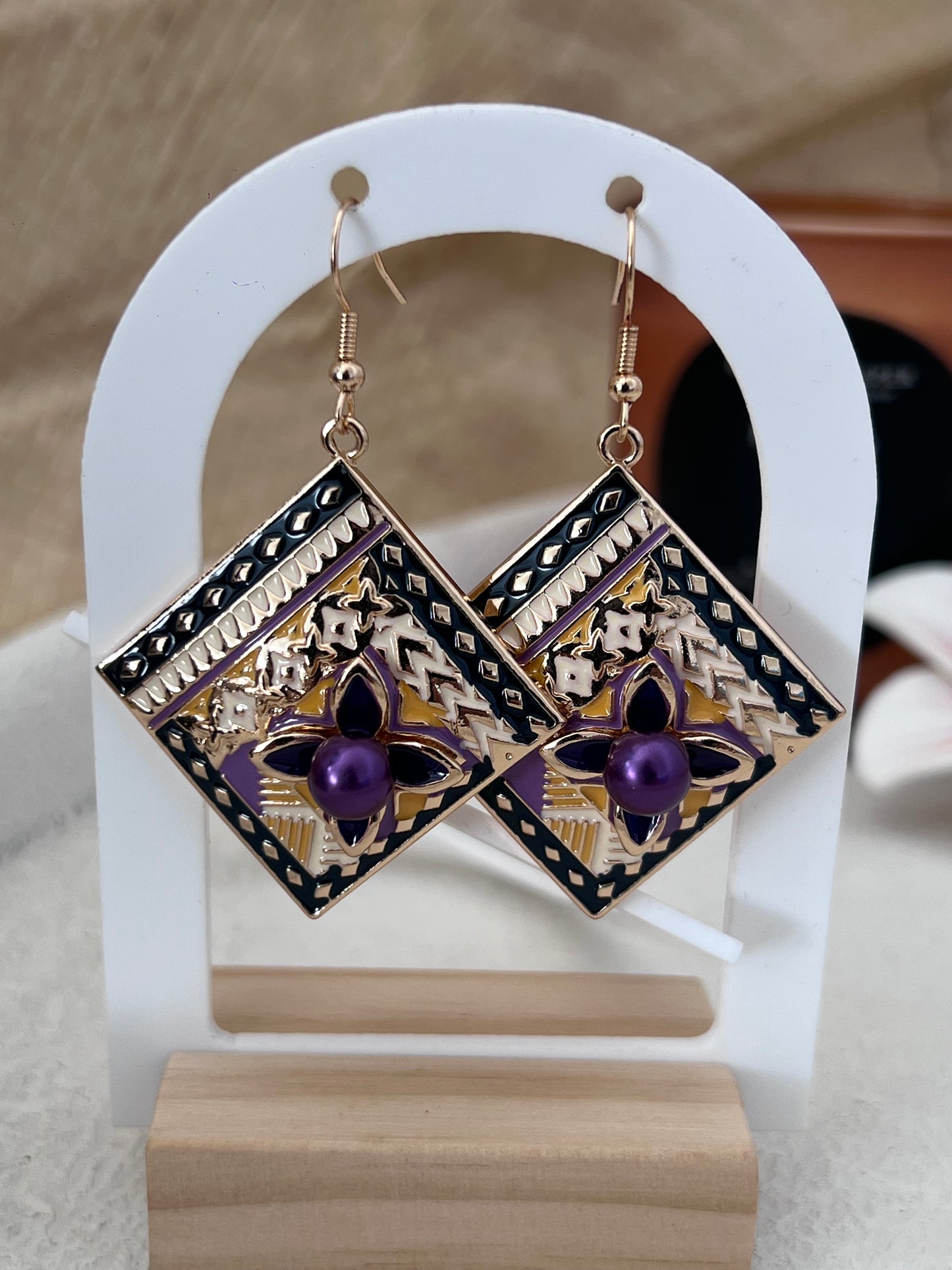 Matanofie - Gold Plated Pearl Drops