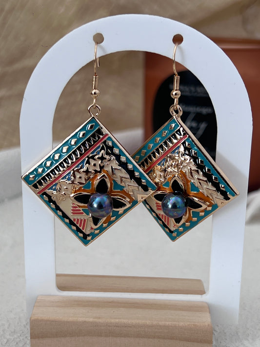 Matanofie - Gold Plated Pearl Drops