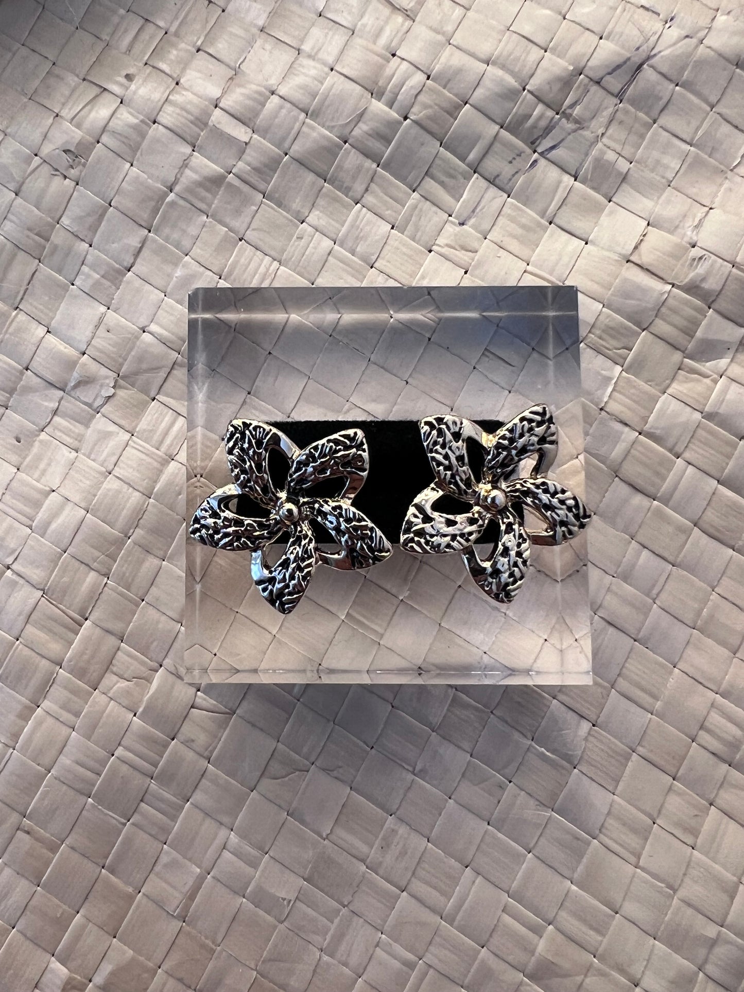 Matanofie - Patterned Pua Studs