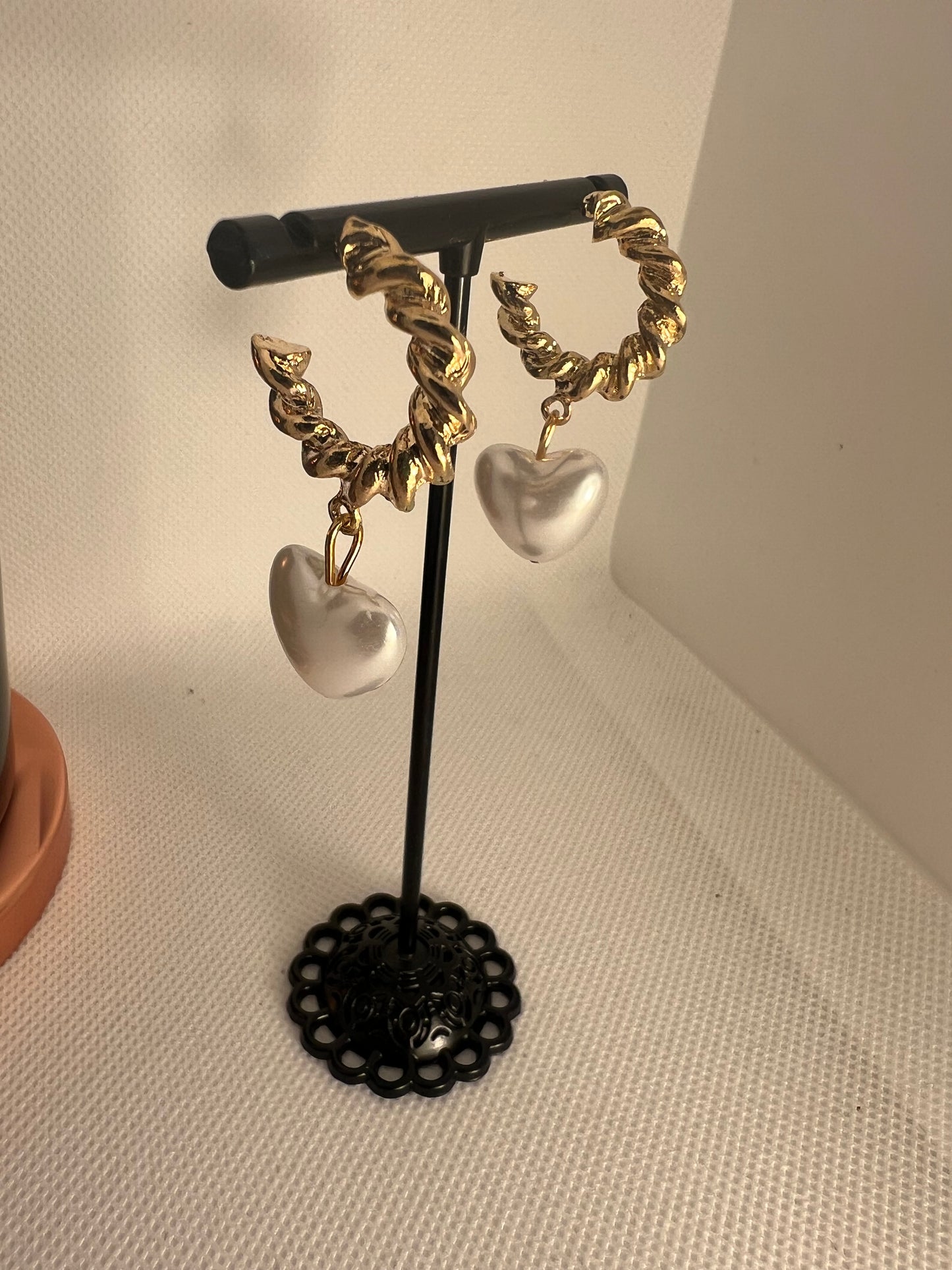 Rrina Gold pearl heart Drops