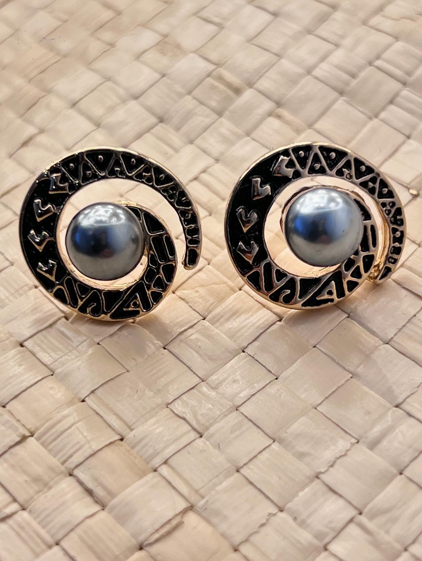 Matanofie - Ocean pearl Studs