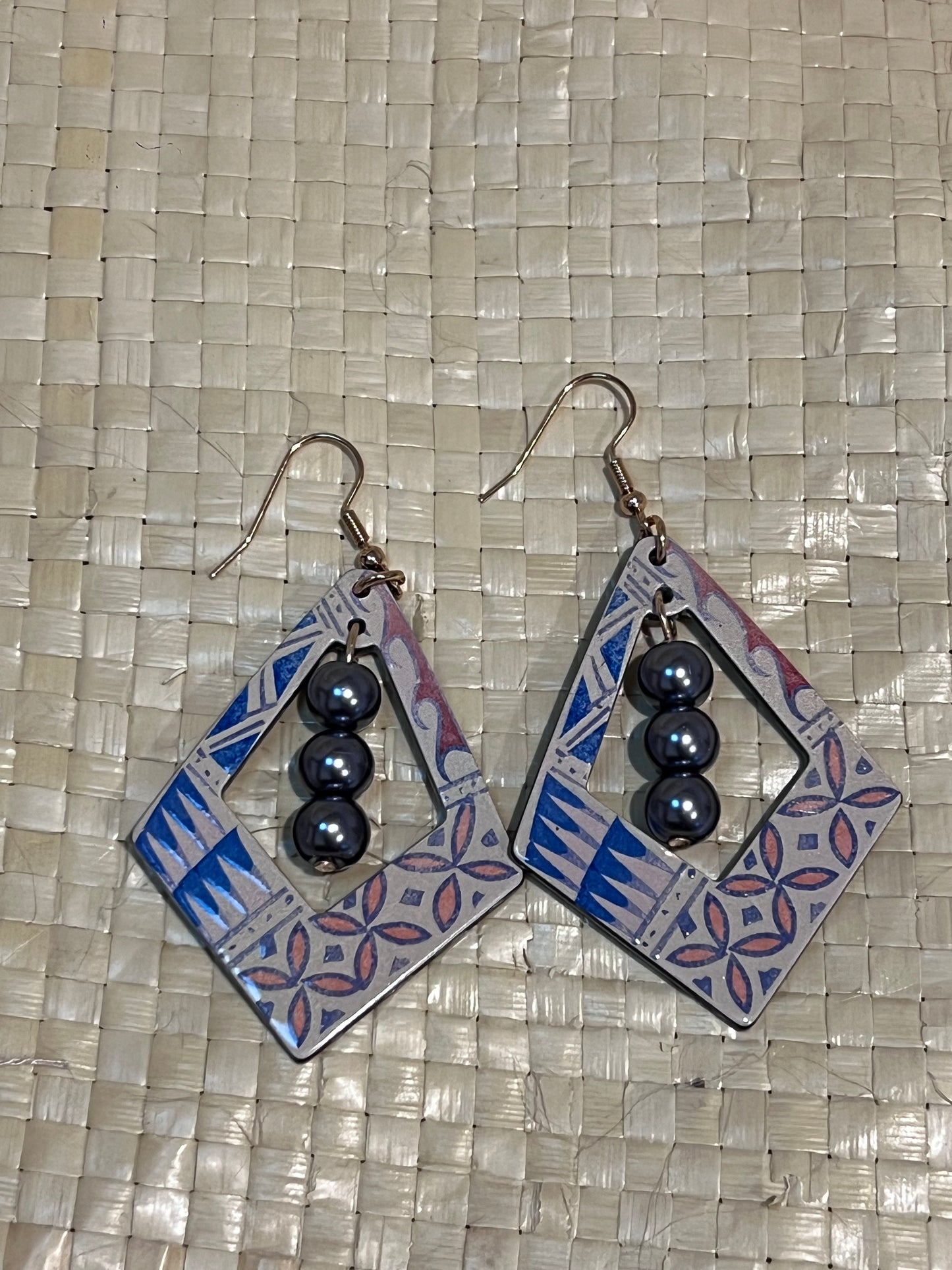 Lata - Tribal Pearl Drops